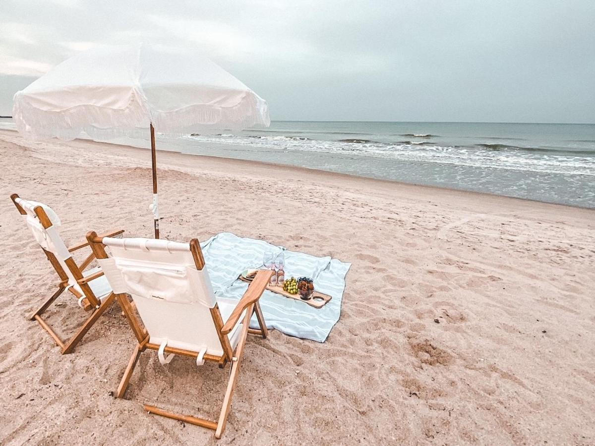 Luxury Villa 3 Blocks From The Beach With A Pool, Fire Pit And Outdoor Oasis Cape Canaveral Buitenkant foto