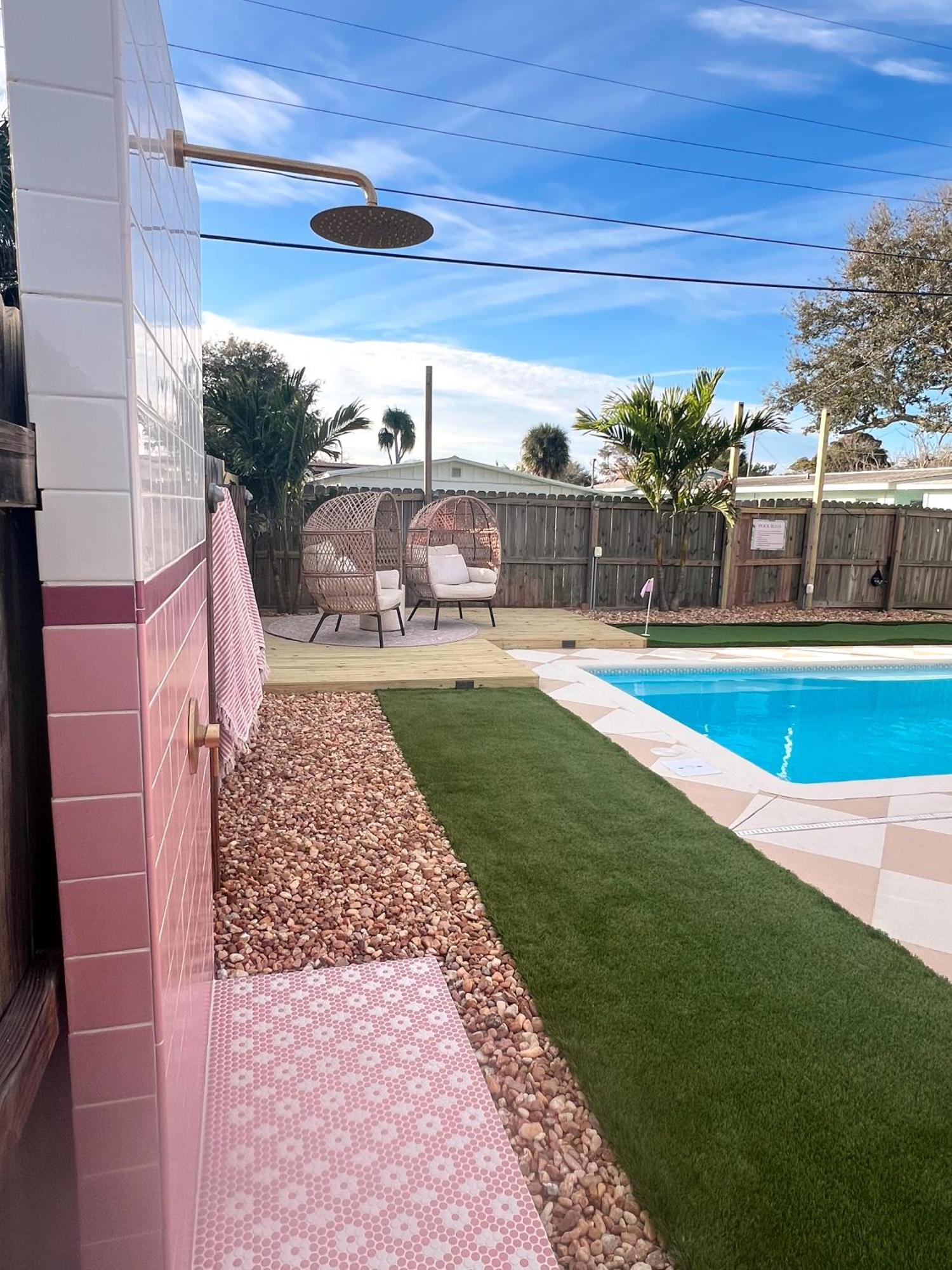 Luxury Villa 3 Blocks From The Beach With A Pool, Fire Pit And Outdoor Oasis Cape Canaveral Buitenkant foto